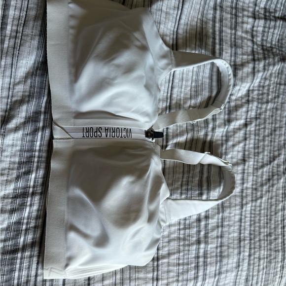 Victoria Secret Sport Bra 36D - Picture 8 of 11